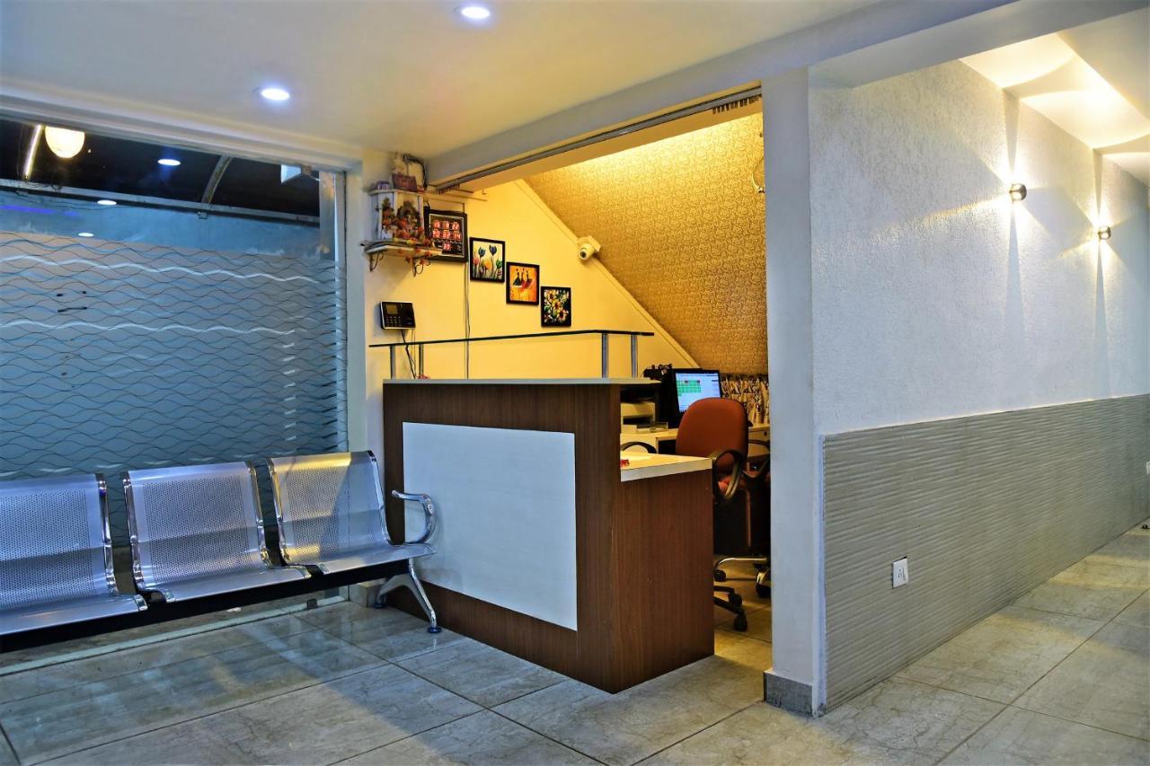 Reliable Inn Колката Екстер'єр фото