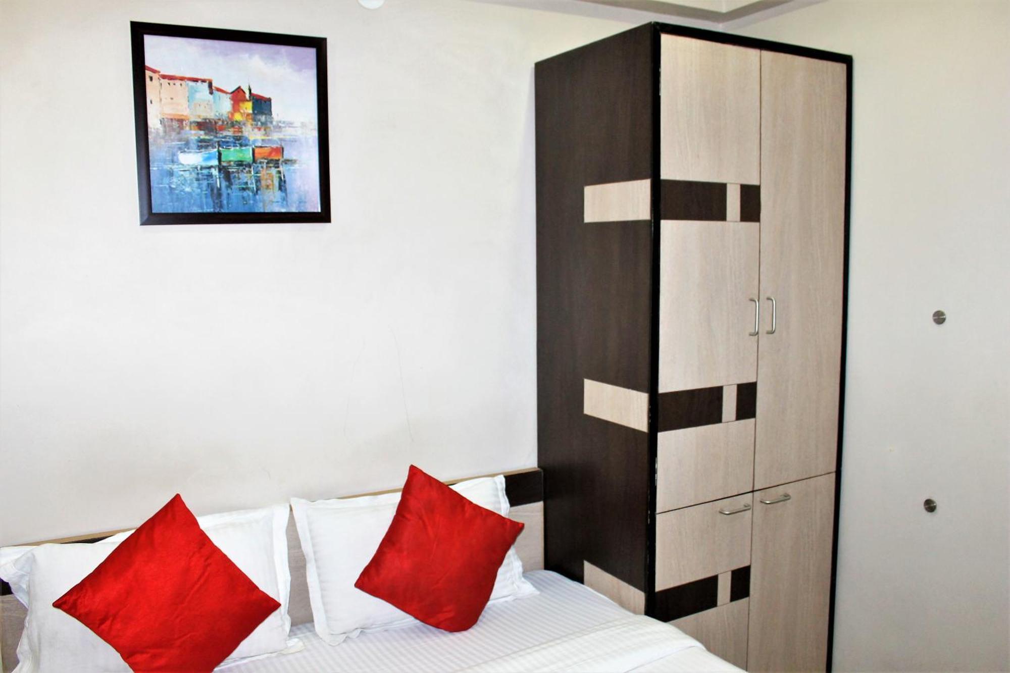 Reliable Inn Колката Екстер'єр фото