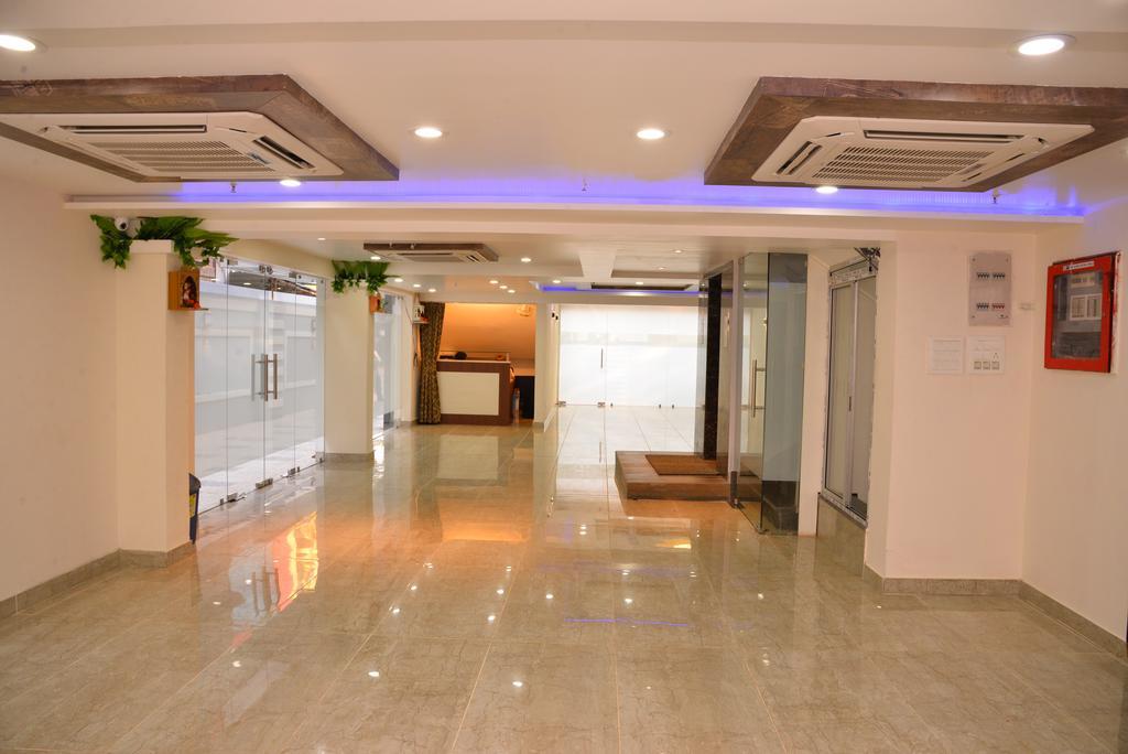 Reliable Inn Колката Екстер'єр фото